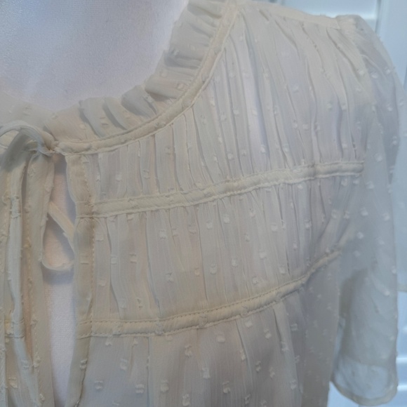 Loft Ruffle Neckline Short Sleeve Blouse Women Size Small White - Picture 12 of 14